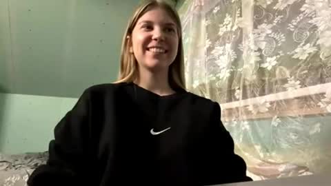 glyndabrierre online show from 04.12.26