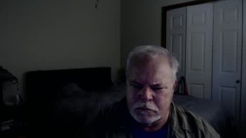 Snapshot of gmctruckguy chatting on 10.01.25 gmctruckguy online show from 10.01.25