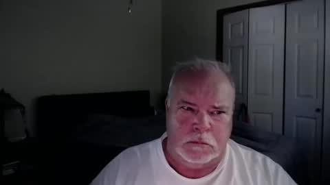 Snapshot of gmctruckguy chatting on 10.12.25 gmctruckguy online show from 10.12.25