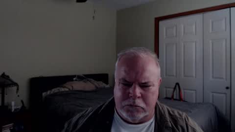 Snapshot of gmctruckguy chatting on 11.22.25 gmctruckguy online show from 11.22.25