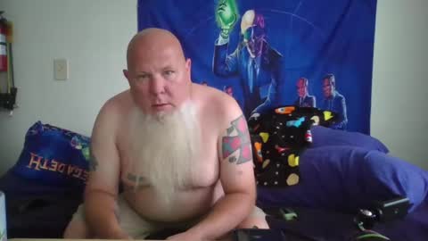 Gnomebeard online show from 10.13.25