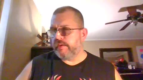 Snapshot of gobey33 chatting on 09.12.25 IDKIDCIDGAF online show from 09.12.25