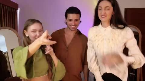   330 UTC2 girls   online show from 04.12.26