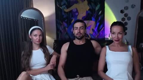   330 UTC2 girls   online show from 07.12.26
