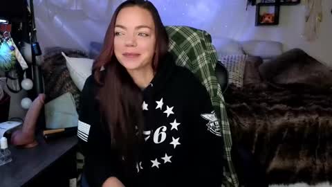 Snapshot of goddess_of_mars chatting on 02.19.26 Patricia Mars Goddess of Mars twitter thegoddessmindy online show from 02.19.26