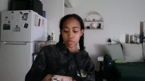 Goddess Dahlia online show from 10.02.25