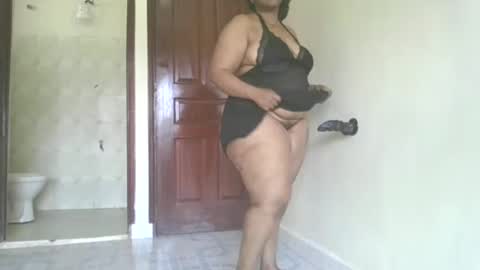 Snapshot of goddessebon chatting on 01.25.25 shasha big online show from 01.25.25