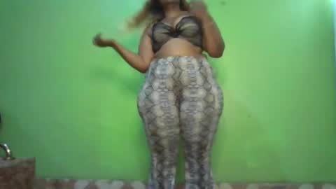 Snapshot of goddessebon chatting on 09.18.25 shasha big online show from 09.18.25