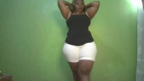 Snapshot of goddessebon chatting on 10.14.25 shasha big online show from 10.14.25