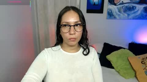  Naih Reyes online show from 03.22.26