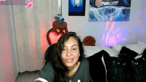  Naih Reyes online show from 04.17.26