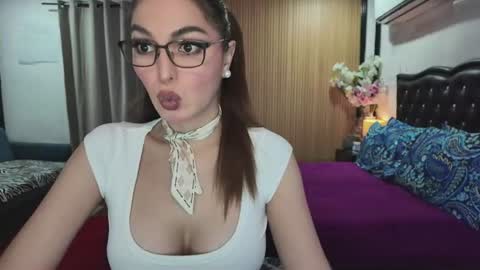 Snapshot of goddessofangel chatting on 07.24.26 angel online show from 07.24.26