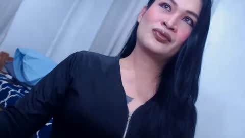 QUEEN JANE online show from 05.04.26