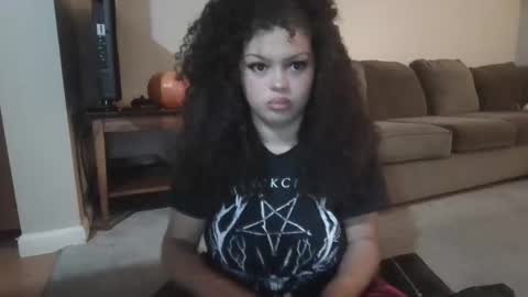 Snapshot of goddessprincessempressqueen chatting on 11.17.25 goddessprincessempressqueen online show from 11.17.25