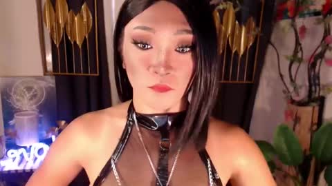 Snapshot of goddessquinnie chatting on 12.12.24 quinnie online show from 12.12.24