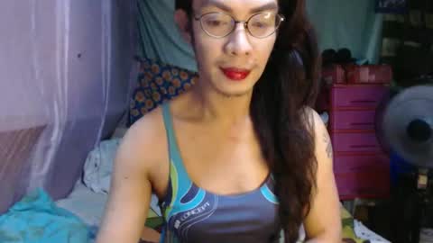 Snapshot of goddesssonyaxxx chatting on 09.10.25 KENNY DOLL online show from 09.10.25