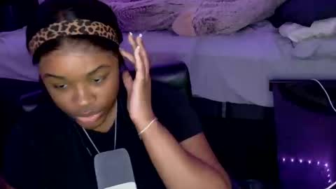 Snapshot of goddessssbrii chatting on 10.20.25 Goddess Bri online show from 10.20.25