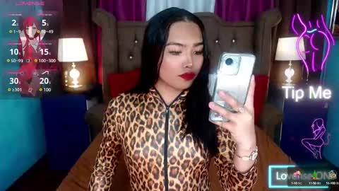 Snapshot of goddessvina7068 chatting on 01.19.25 goddessvina7068 online show from 01.19.25
