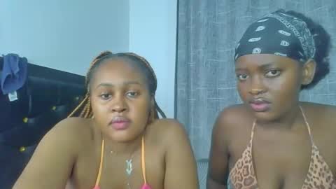 Snapshot of godess_lunah chatting on 05.10.26 godess_lunah online show from 05.10.26