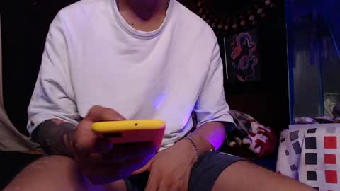 Snapshot of godly_huan chatting on 05.19.26 HUAN online show from 05.19.26
