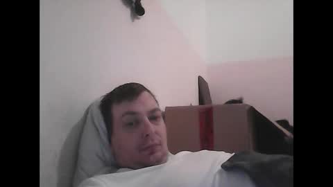 Snapshot of gohan8558 chatting on 12.17.25 gohan8558 online show from 12.17.25