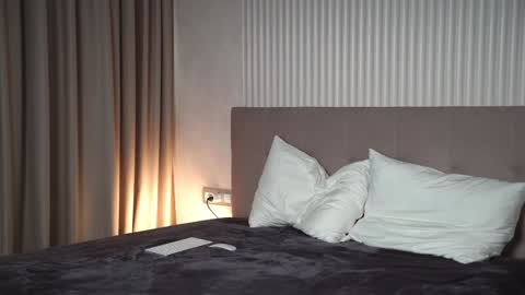 Snapshot of gold_blond chatting on 02.07.25 Olivia online show from 02.07.25