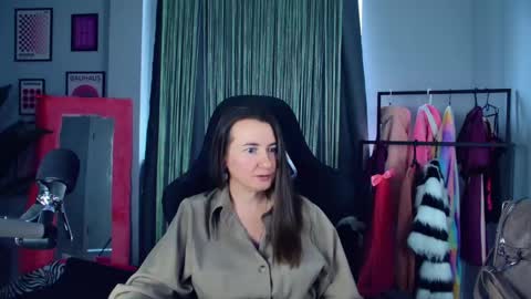 Gloria online show from 04.19.26