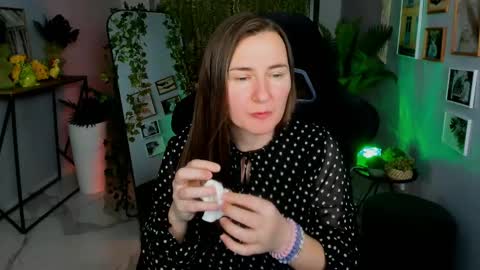 Gloria online show from 05.26.26