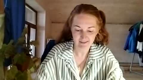 Snapshot of golden_fairy_566 chatting on 07.15.26 Olivia online show from 07.15.26