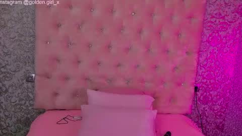 Snapshot of golden_girl__ chatting on 02.27.26 golden girl online show from 02.27.26