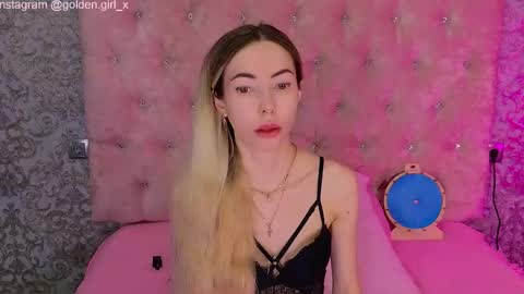 Snapshot of golden_girl__ chatting on 03.01.26 golden girl online show from 03.01.26