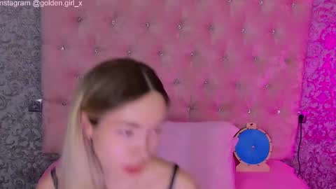 Snapshot of golden_girl__ chatting on 03.04.26 golden girl online show from 03.04.26