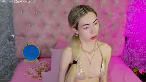 Snapshot of golden_girl__ chatting on 06.07.26 golden girl online show from 06.07.26