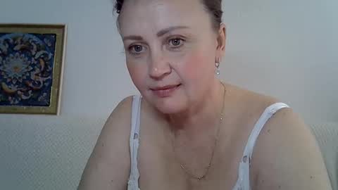 Snapshot of golden_kessie chatting on 05.13.26 golden_kessie online show from 05.13.26
