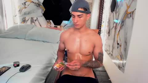 Golden online show from 07.08.26