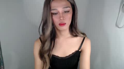 Snapshot of goldenlily69 chatting on 02.28.25 Lily is Gold online show from 02.28.25