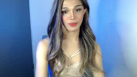 Snapshot of goldenlily69 chatting on 03.05.25 Lily is Gold online show from 03.05.25