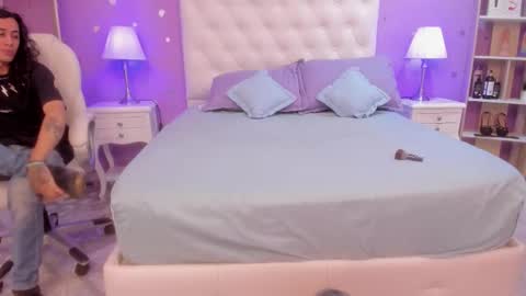 Snapshot of goldentemptation_ chatting on 02.26.26 goldentemptation_ online show from 02.26.26