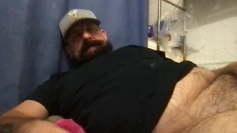 Snapshot of goldmenjustme chatting on 01.05.25 Madmaxsanantonio online show from 01.05.25