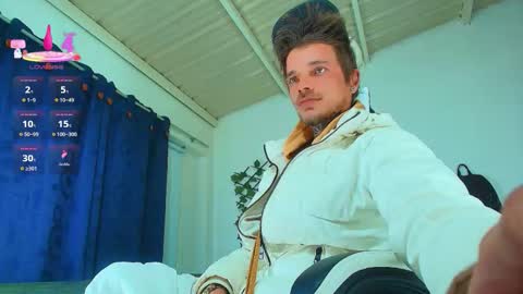 Snapshot of goldy_loyal99 chatting on 11.02.25 Goldy Loyal93 online show from 11.02.25