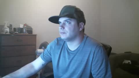 Snapshot of goleafzgo chatting on 03.06.25 goleafzgo online show from 03.06.25