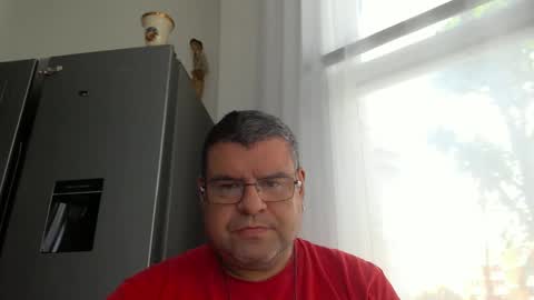 gomezgonz5 online show from 10.22.25