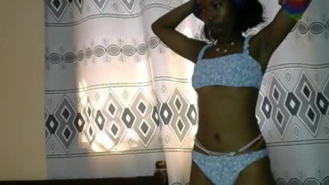 Snapshot of good_feeling_ chatting on 10.22.25 sexybaddie online show from 10.22.25