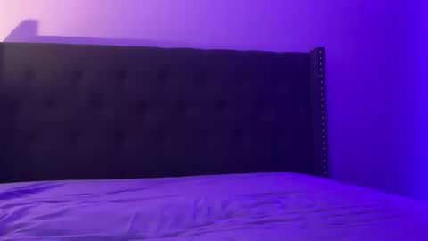 Good Boy Derek online show from 04.21.26