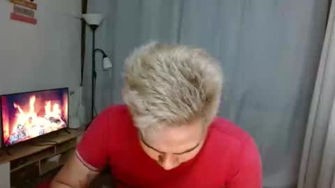 Snapshot of goodcaresweetboy chatting on 01.09.25 FORD online show from 01.09.25