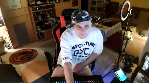 google5001 online show from 10.05.25