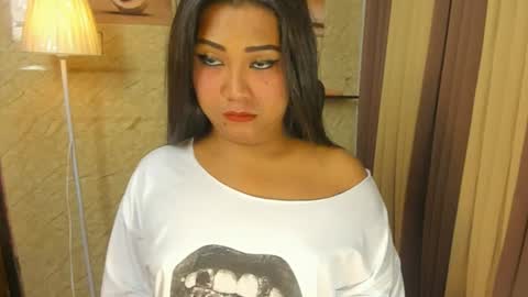 RIANA online show from 07.26.26