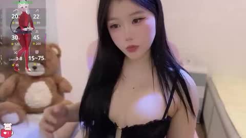 Snapshot of gorgeous_girl33 chatting on 03.02.26 gorgeous girl33 online show from 03.02.26