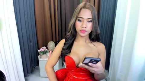 Almira Maui online show from 02.23.25