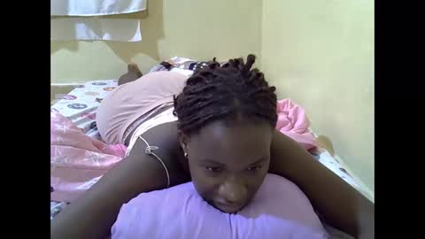Snapshot of gorgeous_maya1 chatting on 04.24.26 gorgeous_maya1 online show from 04.24.26